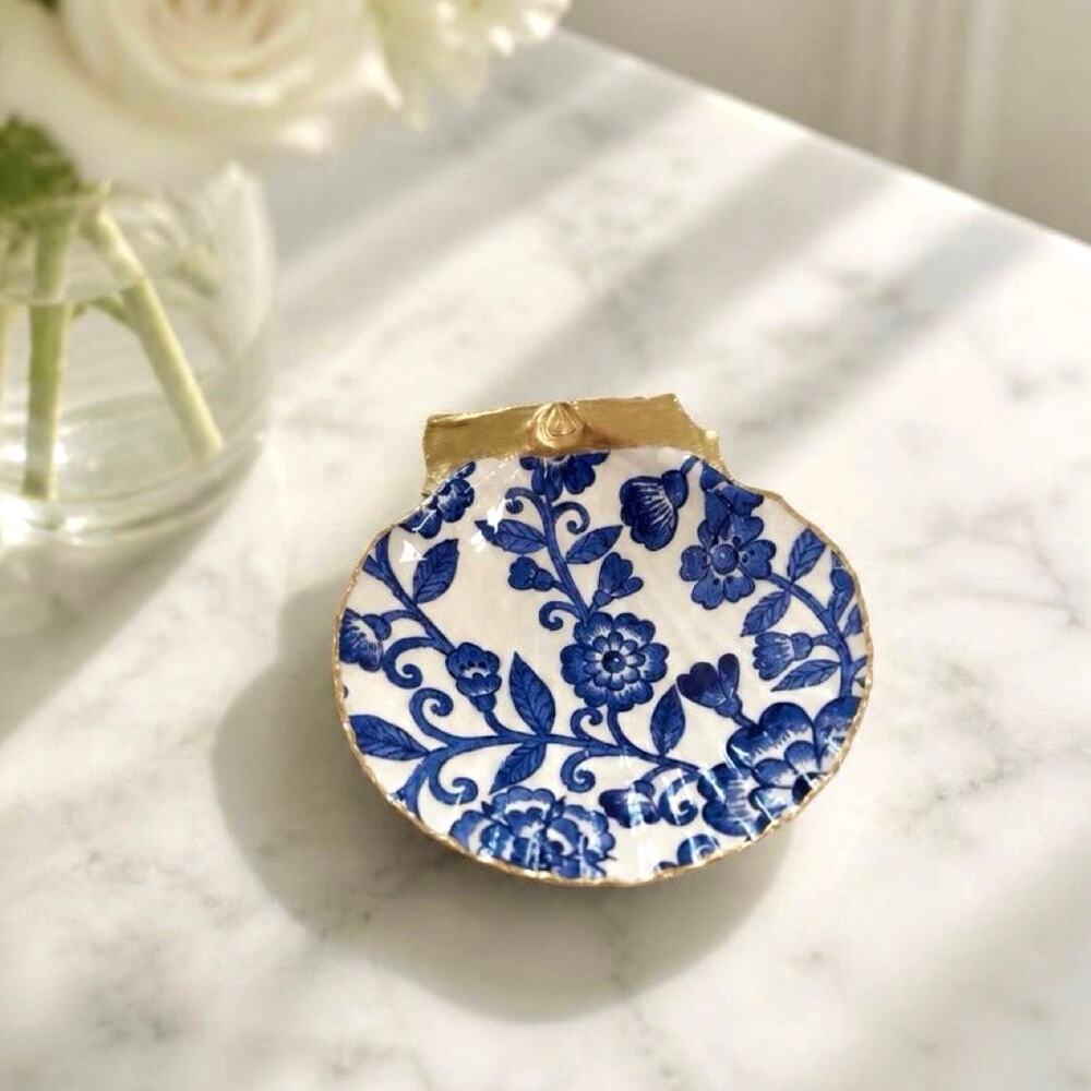 Blue Chinoiserie Shell Trinket Dish | Ring Holder | Coastal Gift